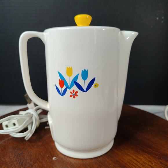Vintage Retro Tulips Electric Teapot Set Cups Sugar Creamer SOLD AS IS - Picture 9 of 16